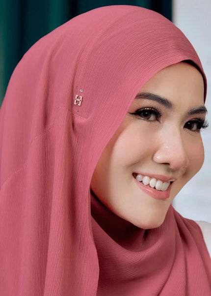 SWEETLY-SO PLAIN in CORAL HAZE