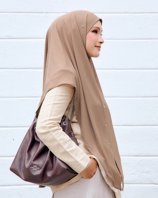SO-KHALILA in HAZEL SAND