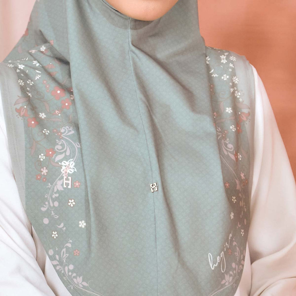 SO-MABEL CHARMS in DUSTY FERN