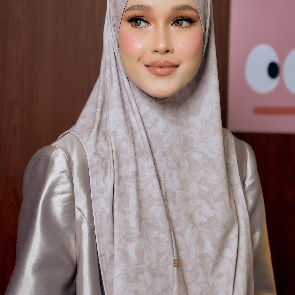 SO-YOUNG SEA OF LILIES in ROSE TAUPE