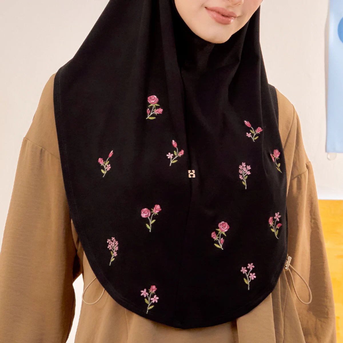 SO-LEA LUXE CAROLINA ROSE in BLACK