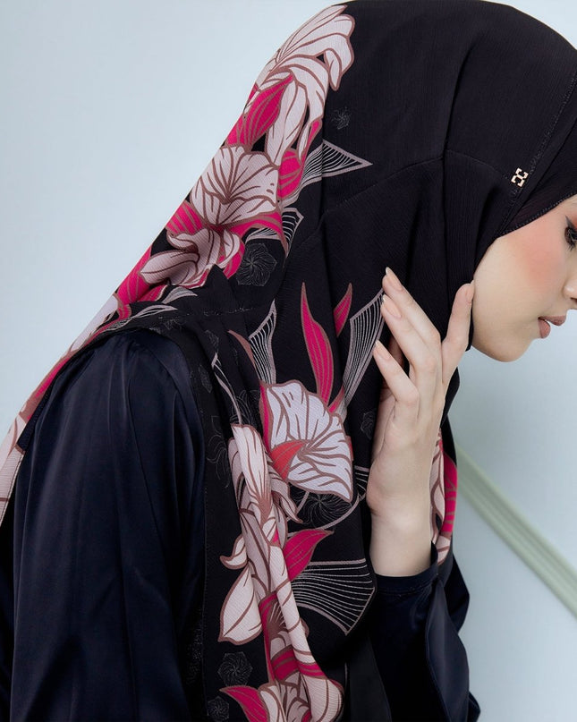 TWEELY-SO BOLD BATIK in BLACK