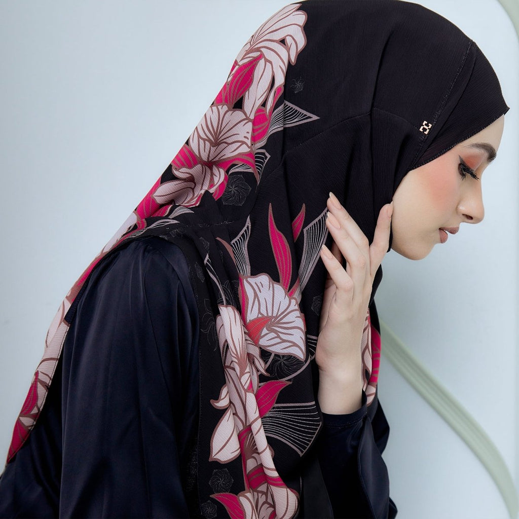 TWEELY-SO BOLD BATIK in BLACK