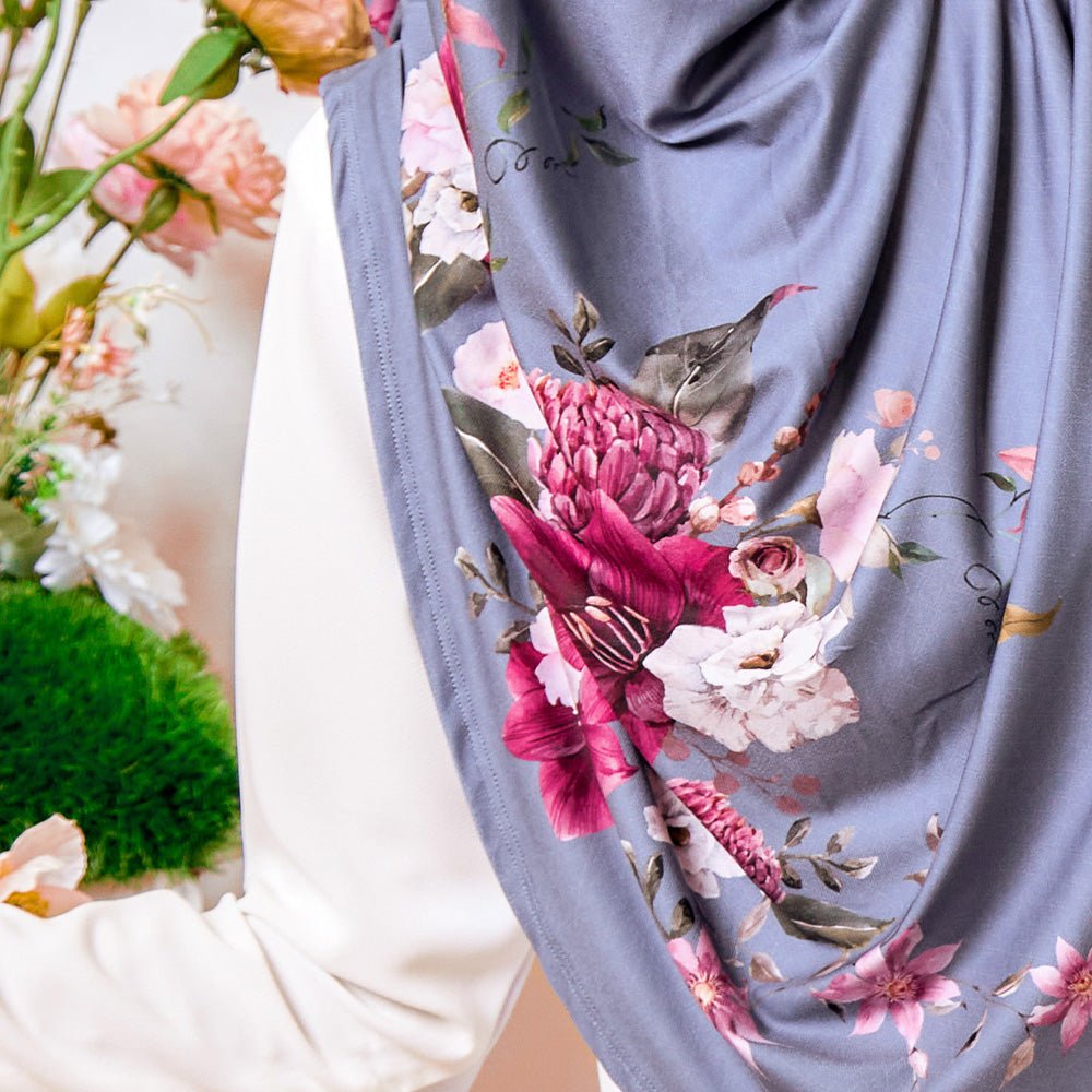 SO-AMORA MIA BELLE in STEEL BLUE