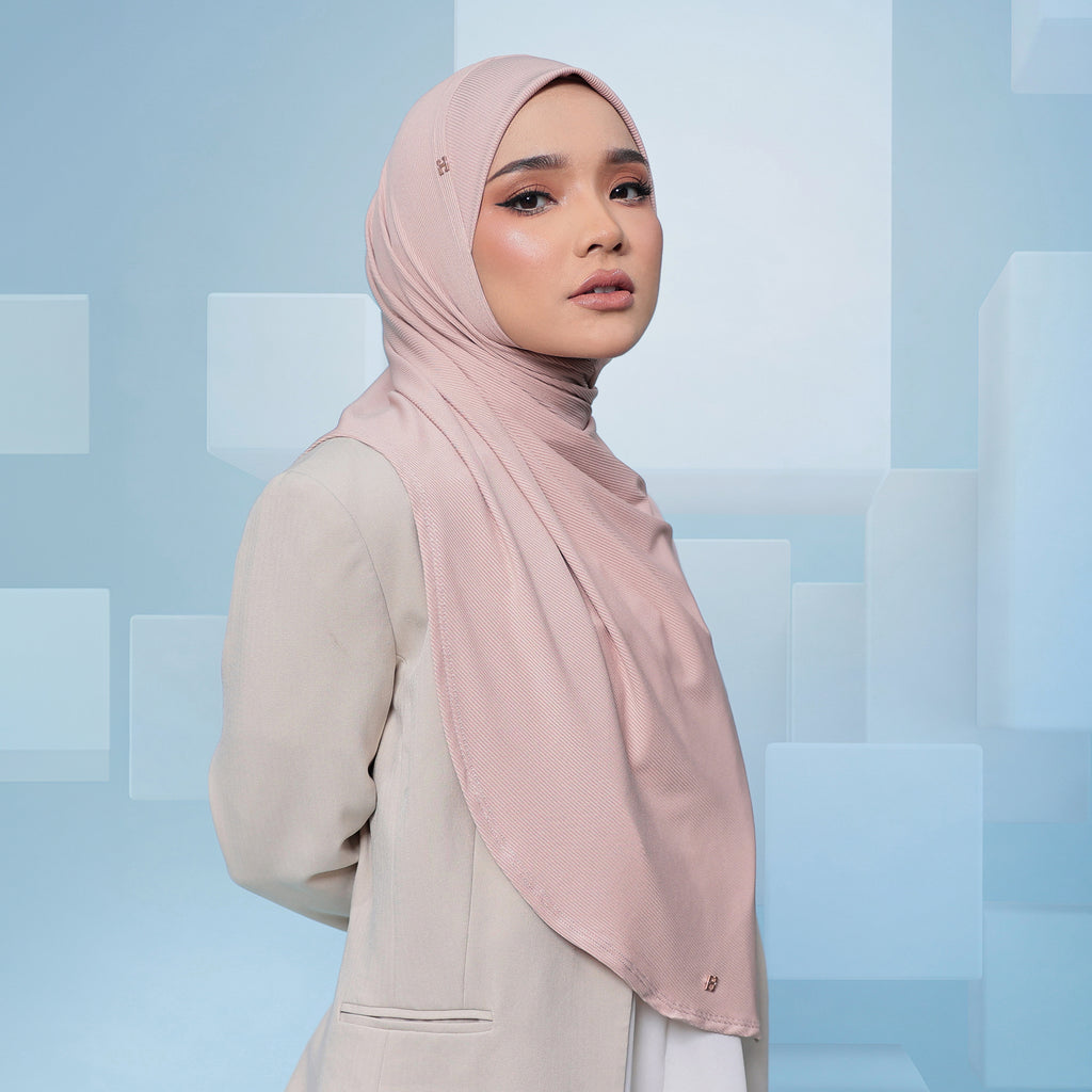 SO-SNAZZY in PEACHY ASH