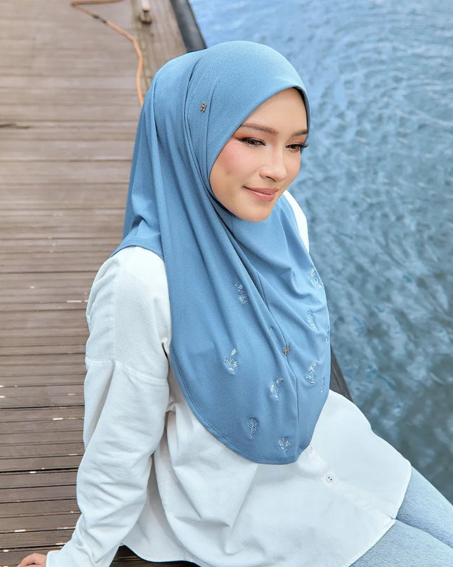 SO-LEA LUXE CAROLINA ROSE in AIRFORCE BLUE