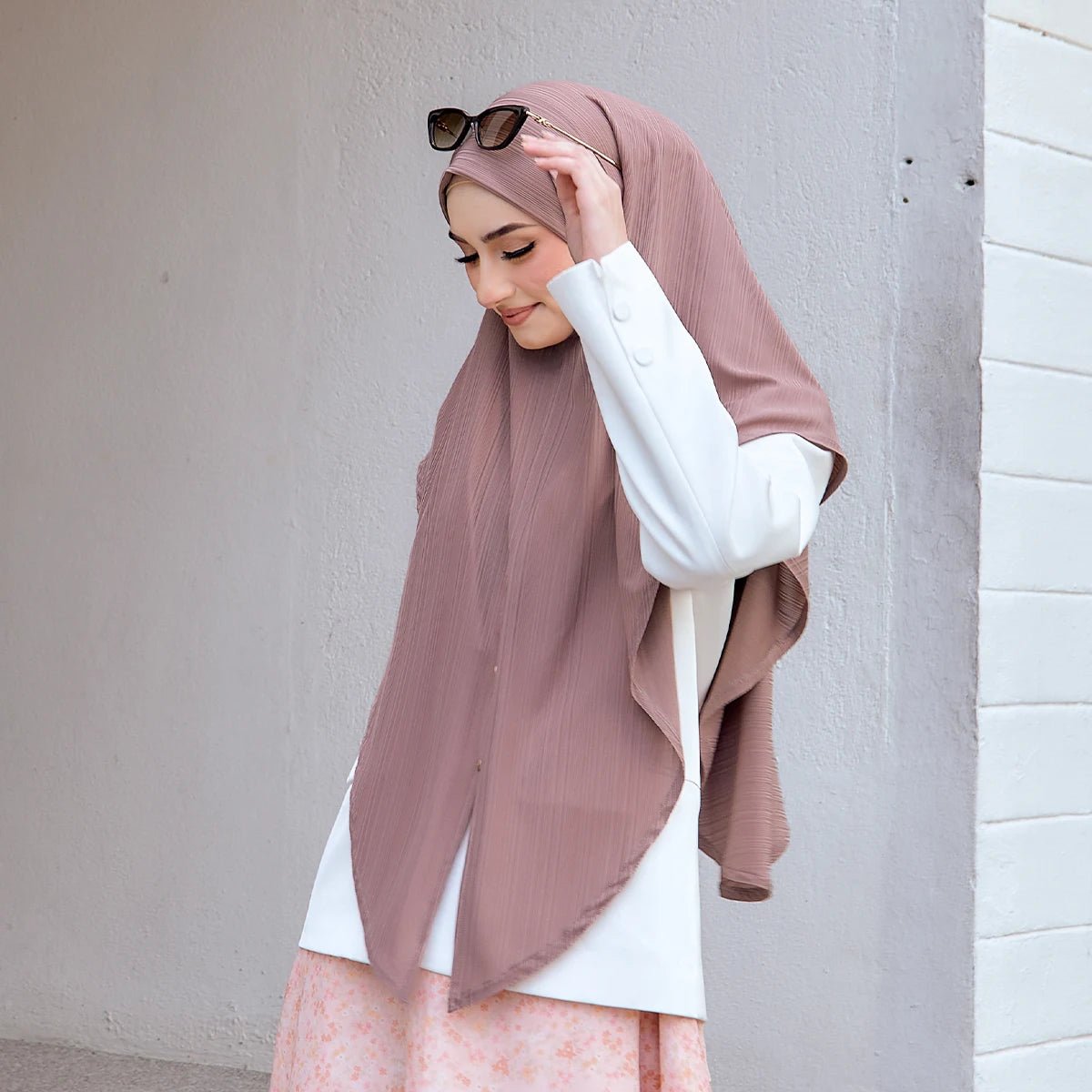 SO-KHALILA in PALE TAUPE