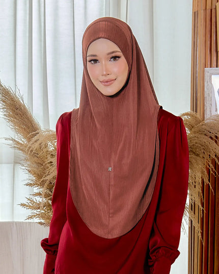 SO-HELENA in RUSTWOOD