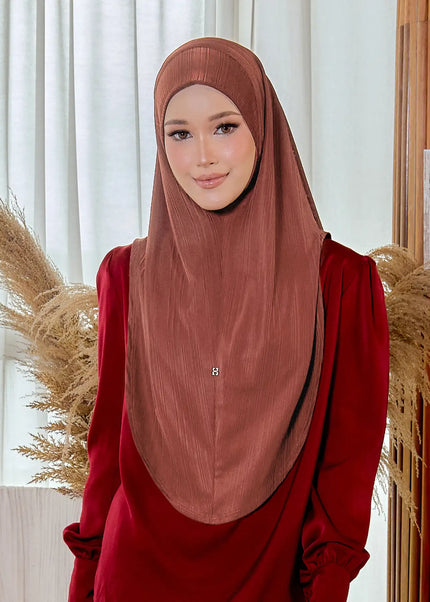 SO-HELENA in RUSTWOOD