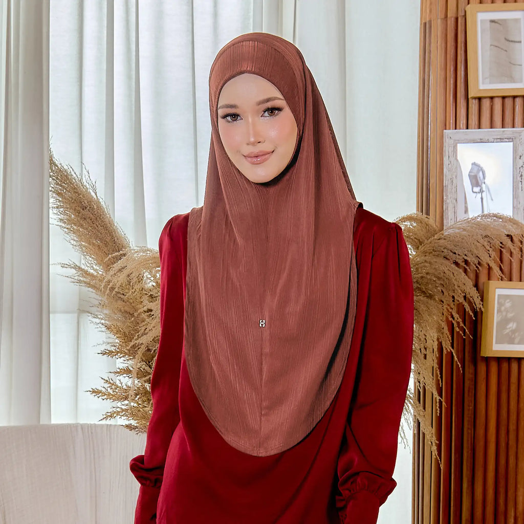 SO-HELENA in RUSTWOOD