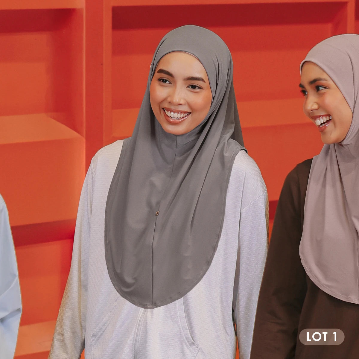 SO-ELESSIA in SLATE GRAY