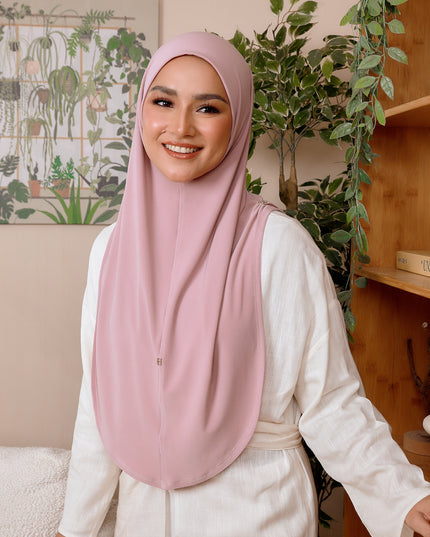 SO-ESSENA in WHIMSICAL