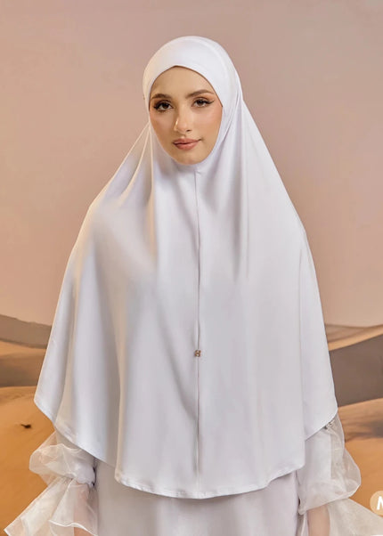 SO-MEDINA TRUE in WHITE