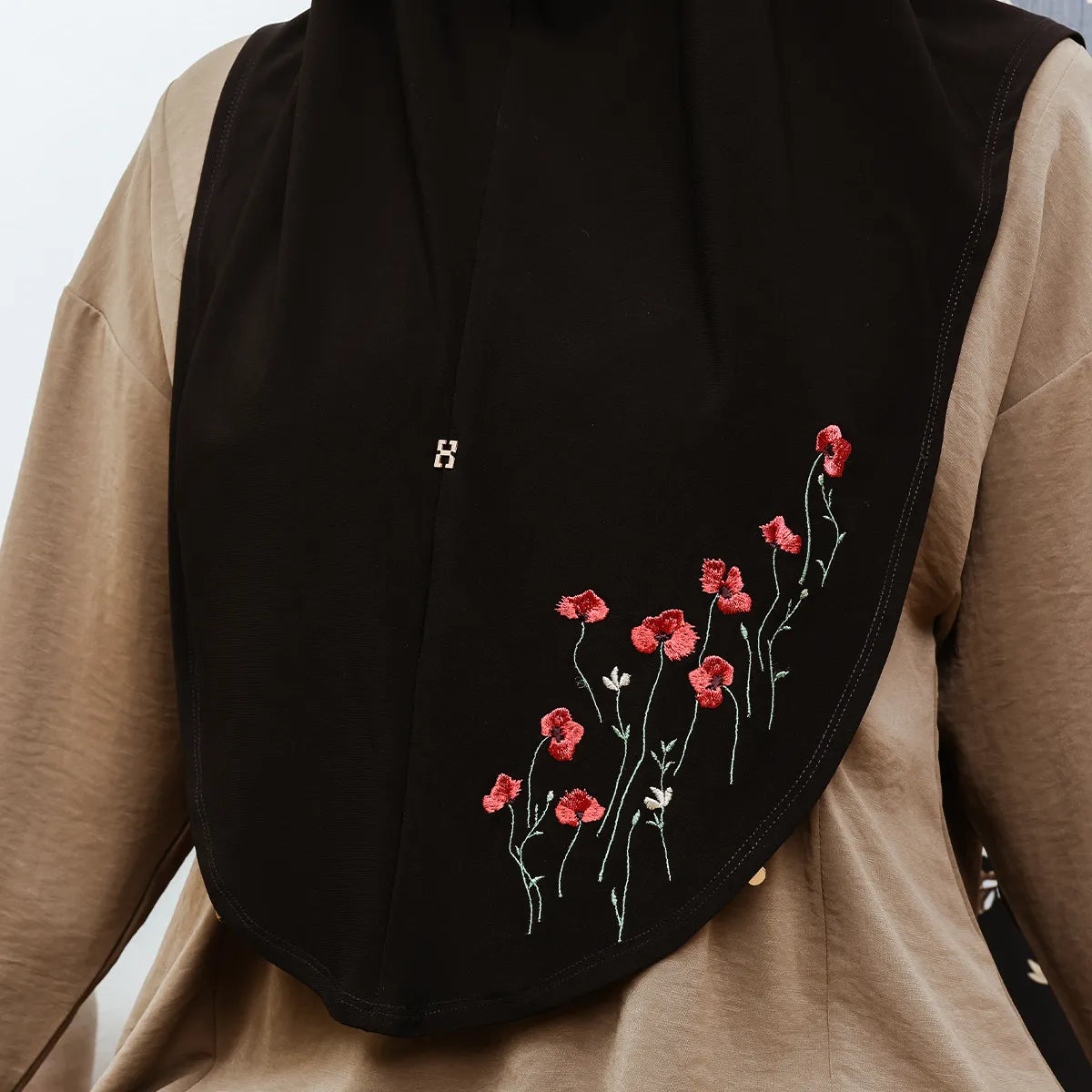 SO-ESSENA 2.0 LUXE RED AMAPOLA in BLACK