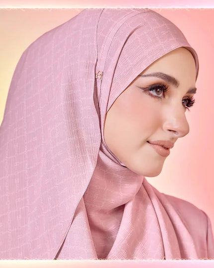 FAIRY-SO CHAINELLE in MISTY ROSE