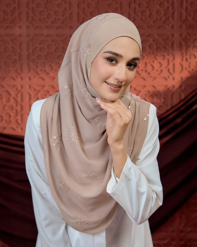 TAFFETY-SO LUXE ELARA in SWEET CHESTNUT