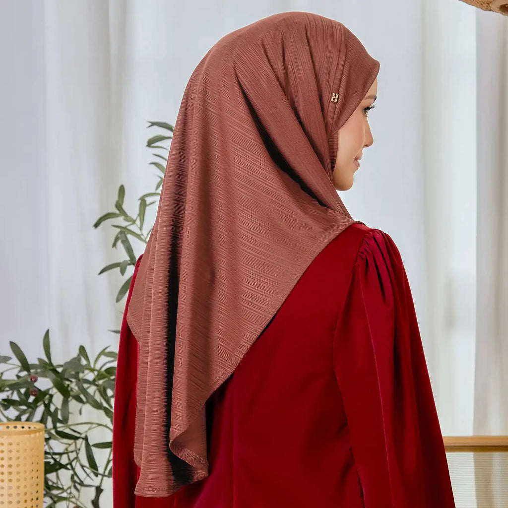 SO-HELENA in RUSTWOOD