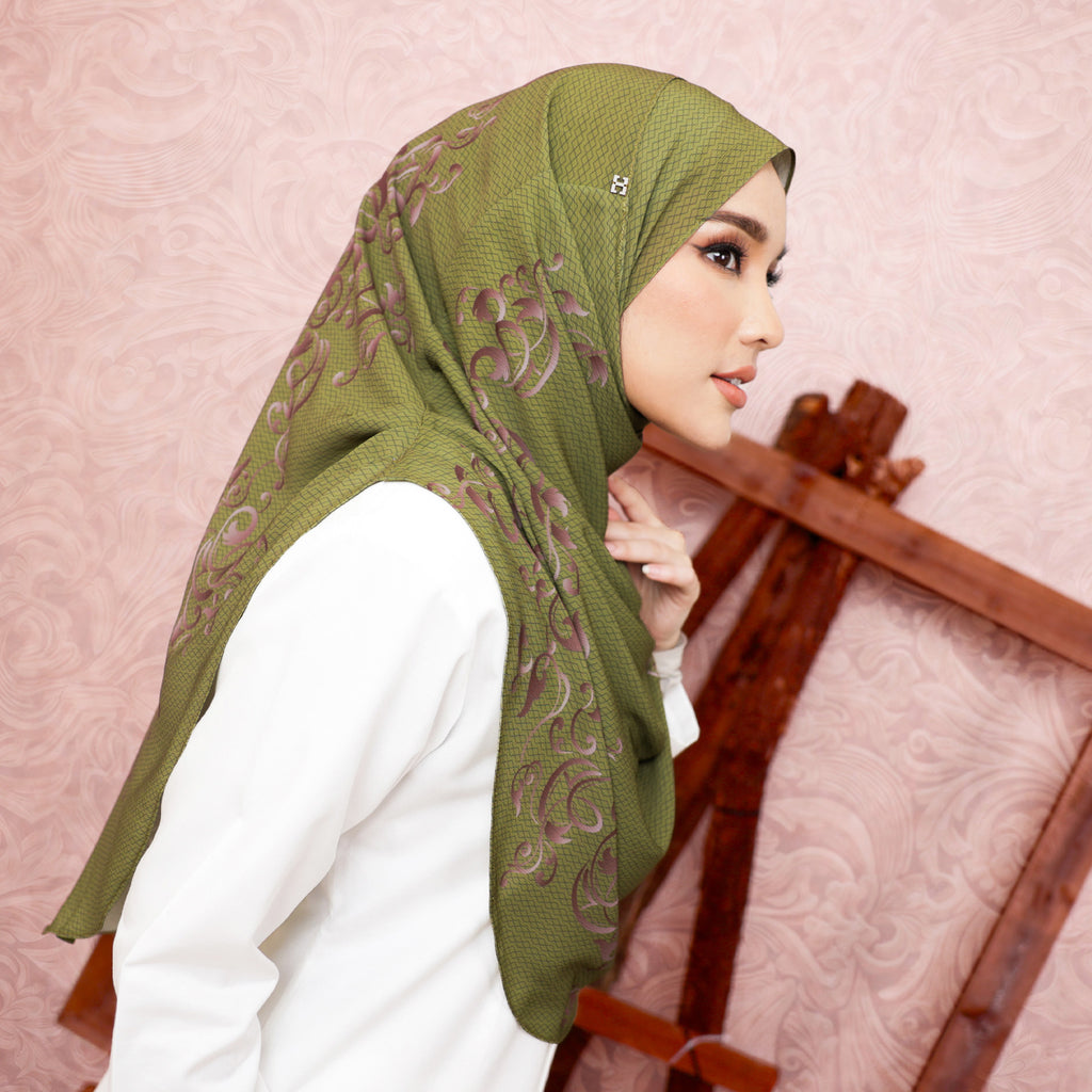 TWEELY-SO VICTORIAN VELVET in PICKLE