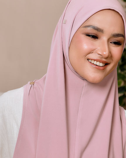 SO-ESSENA in WHIMSICAL