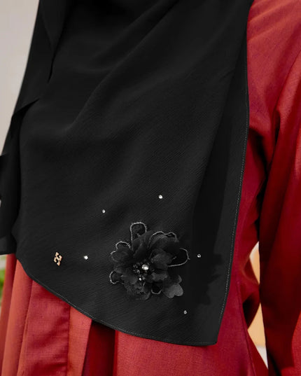 SWEETLY-SO LUXE HANAMEERAN in BLACK