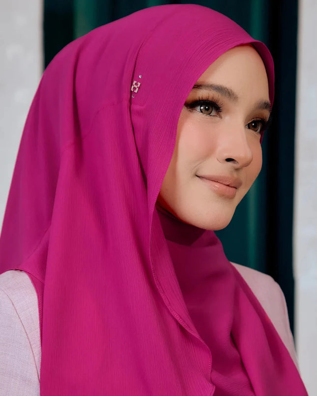 SWEETLY-SO PLAIN in FUSCHIA