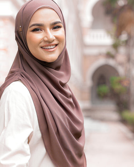 CUTELY-SO in TOASTED ALMOND