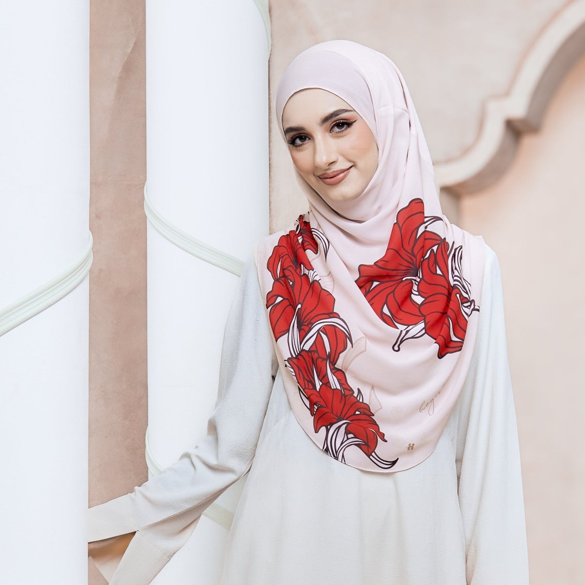TWEELY-SO BOLD BATIK in ANTIQUE