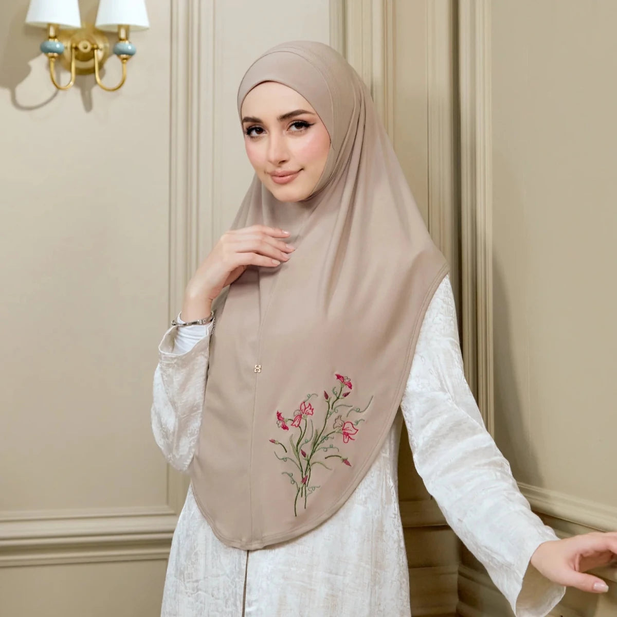 SO-MARJAN TWILL LUXE BELLFLOWERS in KHAKI