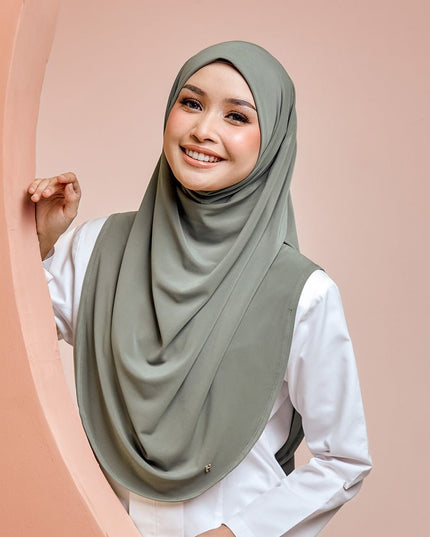 SO-GRACELYN in MOSSY BASIL