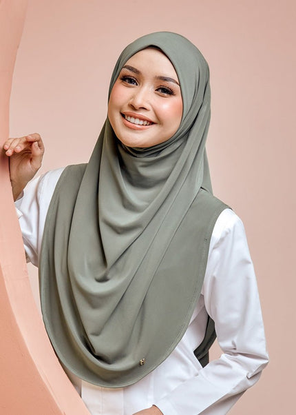 SO-GRACELYN in MOSSY BASIL