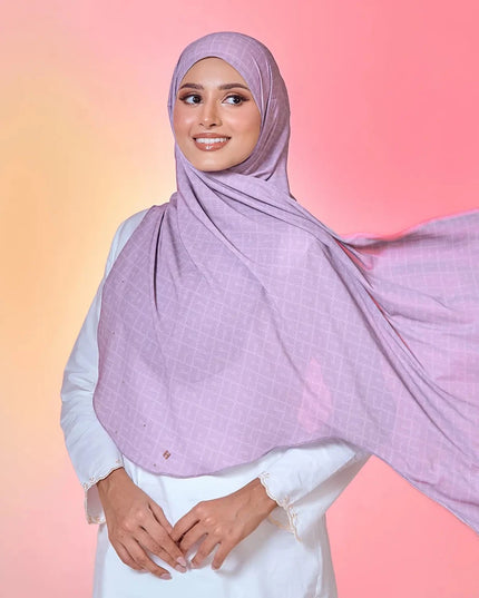 FAIRY-SO CHAINELLE in WISTERIA