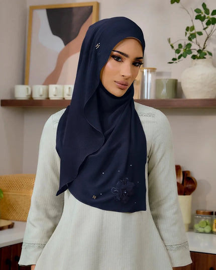 SWEETLY-SO LUXE HANAMEERAN in NAVY