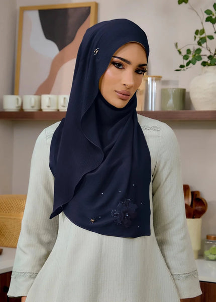 SWEETLY-SO LUXE HANAMEERAN in NAVY