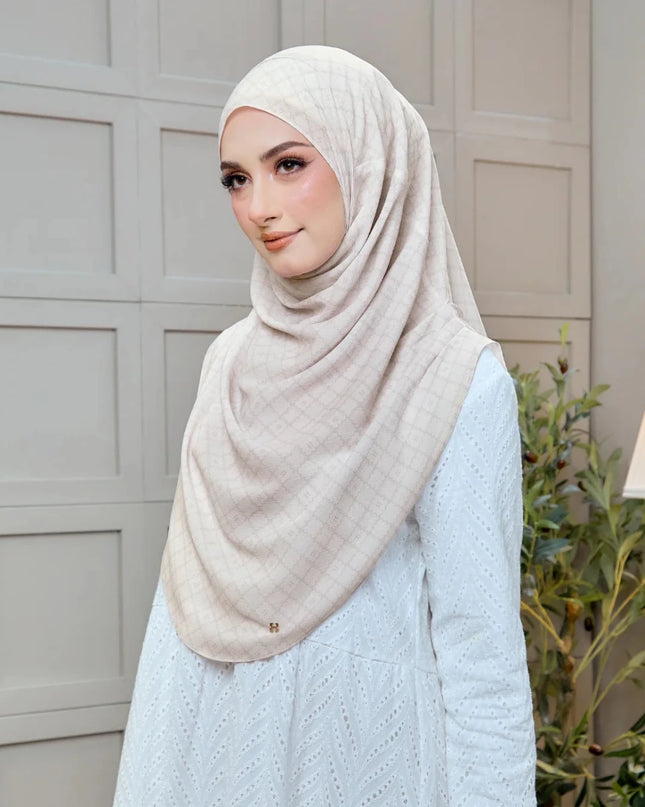 TWEELY-SO BASIC MONELIA in IVORY