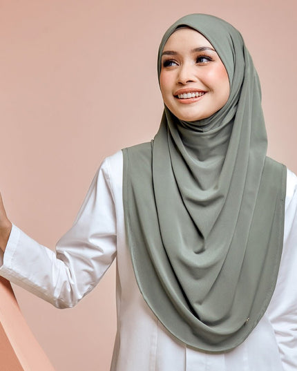 SO-GRACELYN in MOSSY BASIL