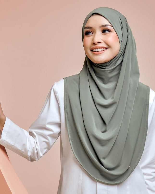 SO-GRACELYN in MOSSY BASIL