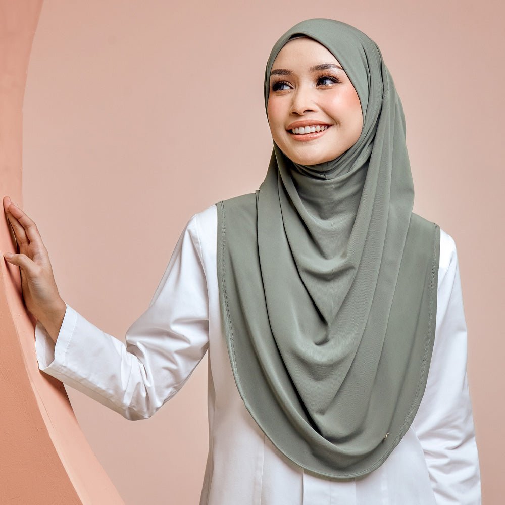 SO-GRACELYN in MOSSY BASIL