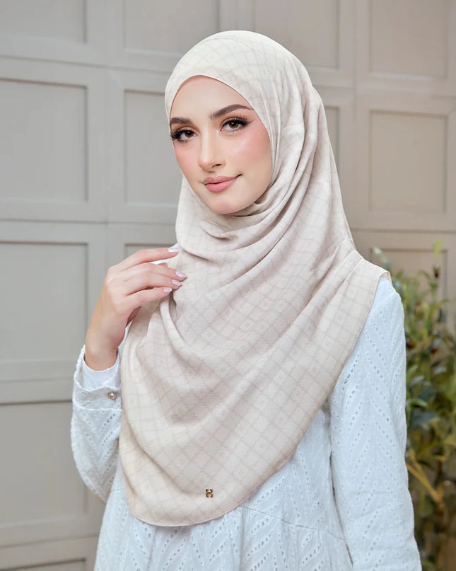 TWEELY-SO BASIC MONELIA in IVORY