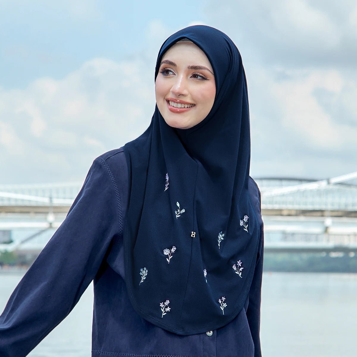 SO-LEA LUXE CAROLINA ROSE in ADMIRAL BLUE