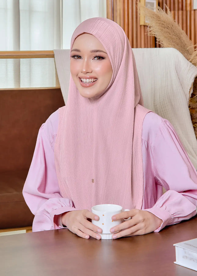 SO-HELENA in VEILED ROSE