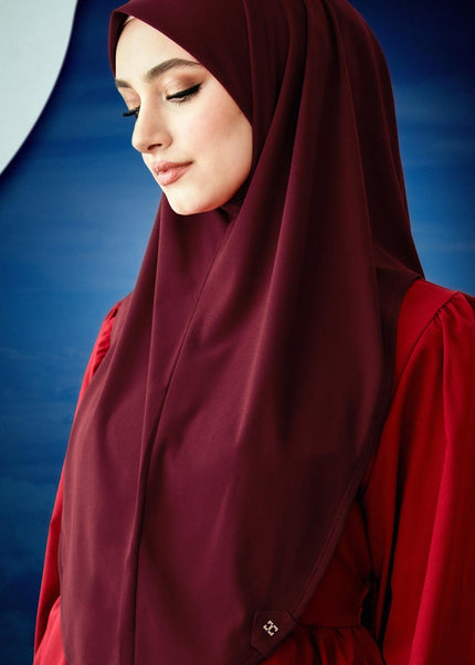 SO-LEA in VELVET BERRY