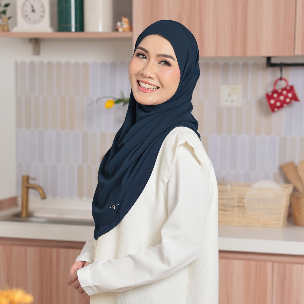 FABELLA-SO in ADMIRAL BLUE