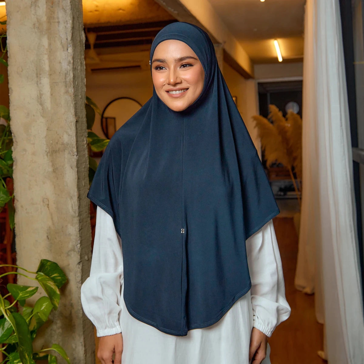 SO-MEDINA in ADMIRAL BLUE