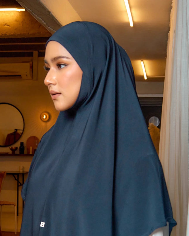 SO-MEDINA in ADMIRAL BLUE