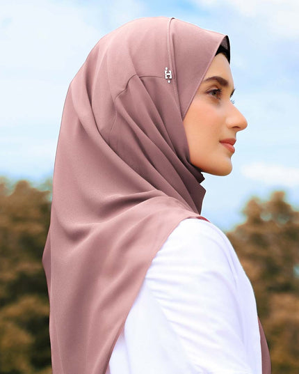 CUTELY-SO in ALMOND SPICE