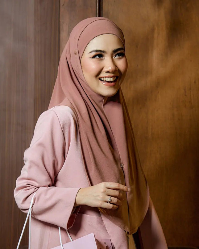 SO-TILLY TIEBACK TWC in ALMOND FROST