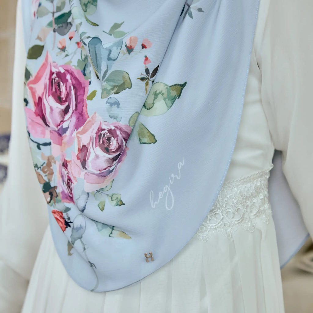 TWEELY-SO VEIL OF ROSARA in BABY BLUE