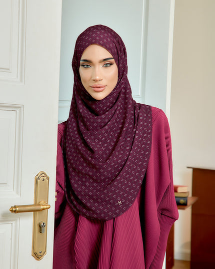 TWEELY-SO BASIC INITIALS in BERRY RUSH