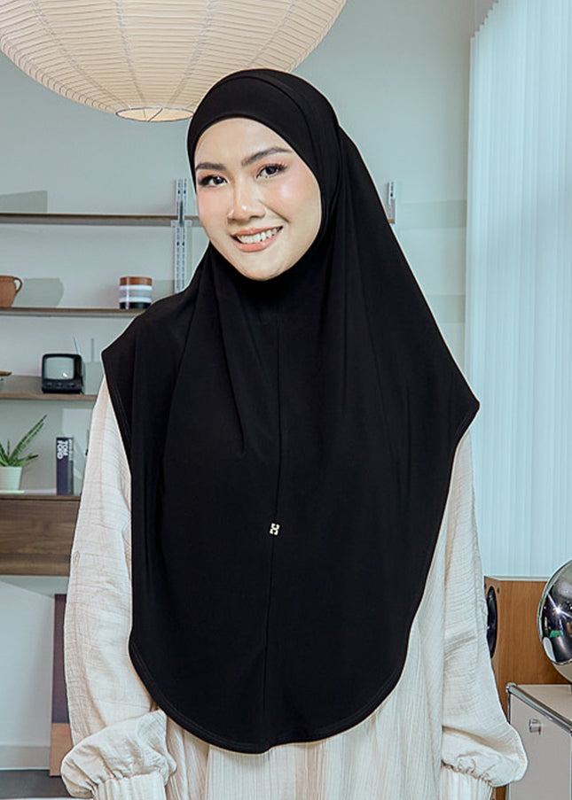 SO-MAHWISH IK in BLACK