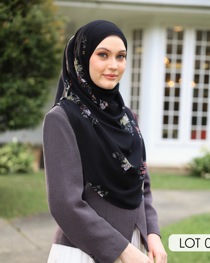 TWEELY-SO BASIC GARLAND in BLACK